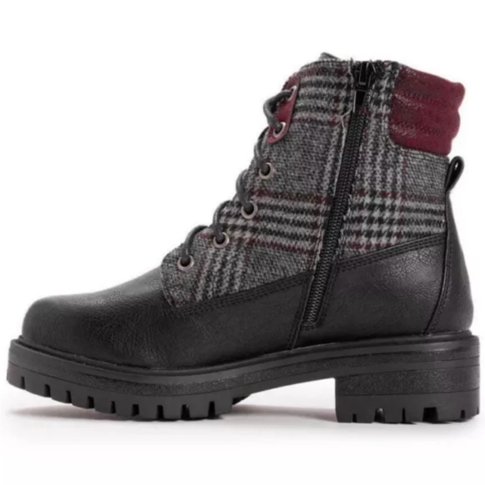 Muk Luks Women’s Catalina Lace Up Ankle Combat Boot Black/Marron/Plaid Sz. 9 NWT